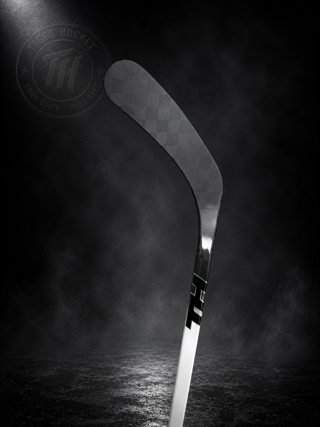 LH 75 flex p92 mid kick CLASSIC raised corner grip whiteout with black blade - TAGGS HOCKEY